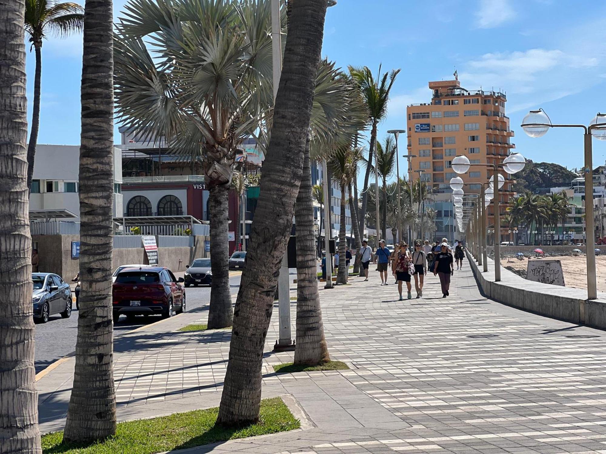 Hotel La Siesta Malecon Mazatlan Exterior photo