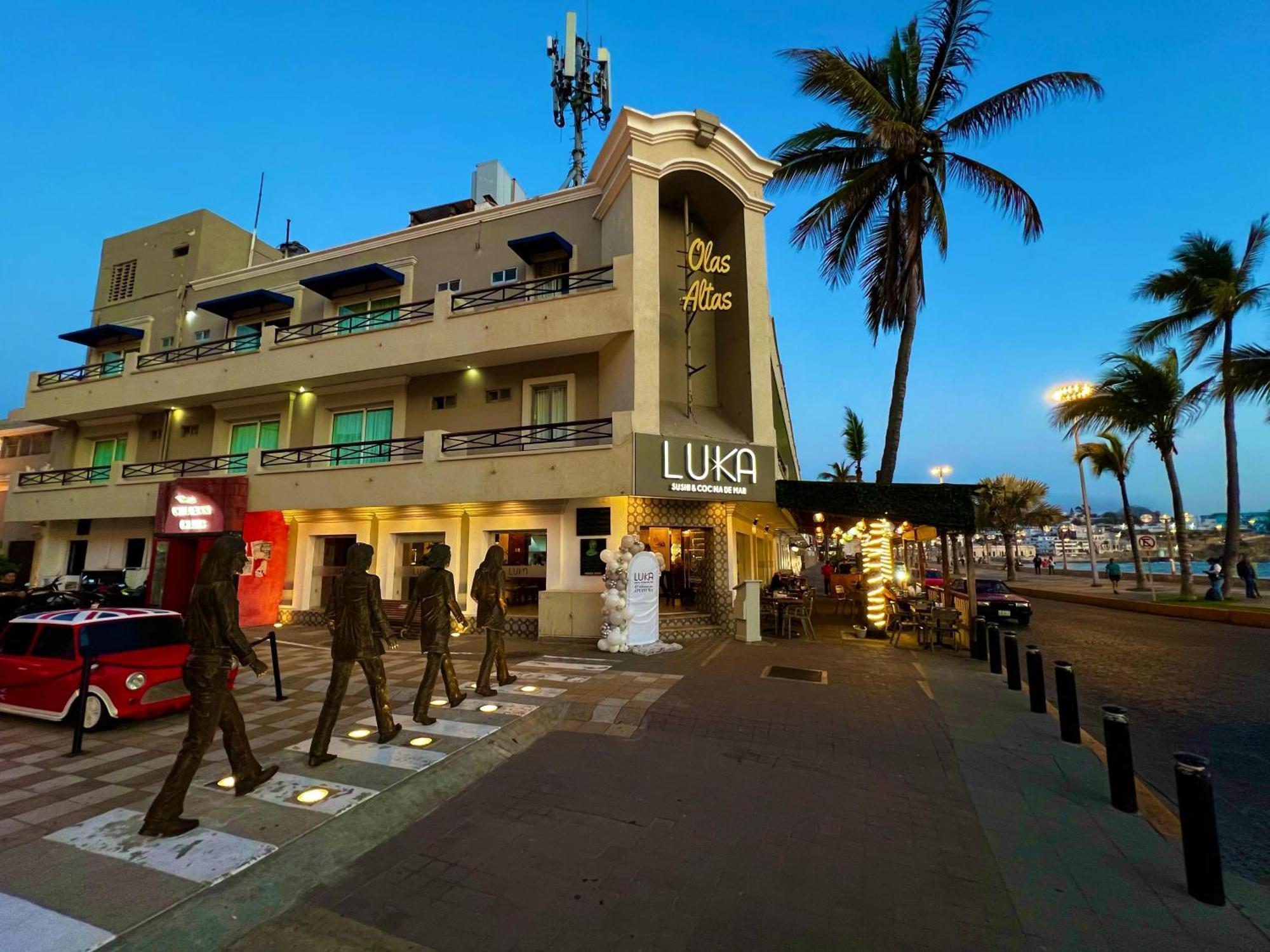 Hotel La Siesta Malecon Mazatlan Exterior photo