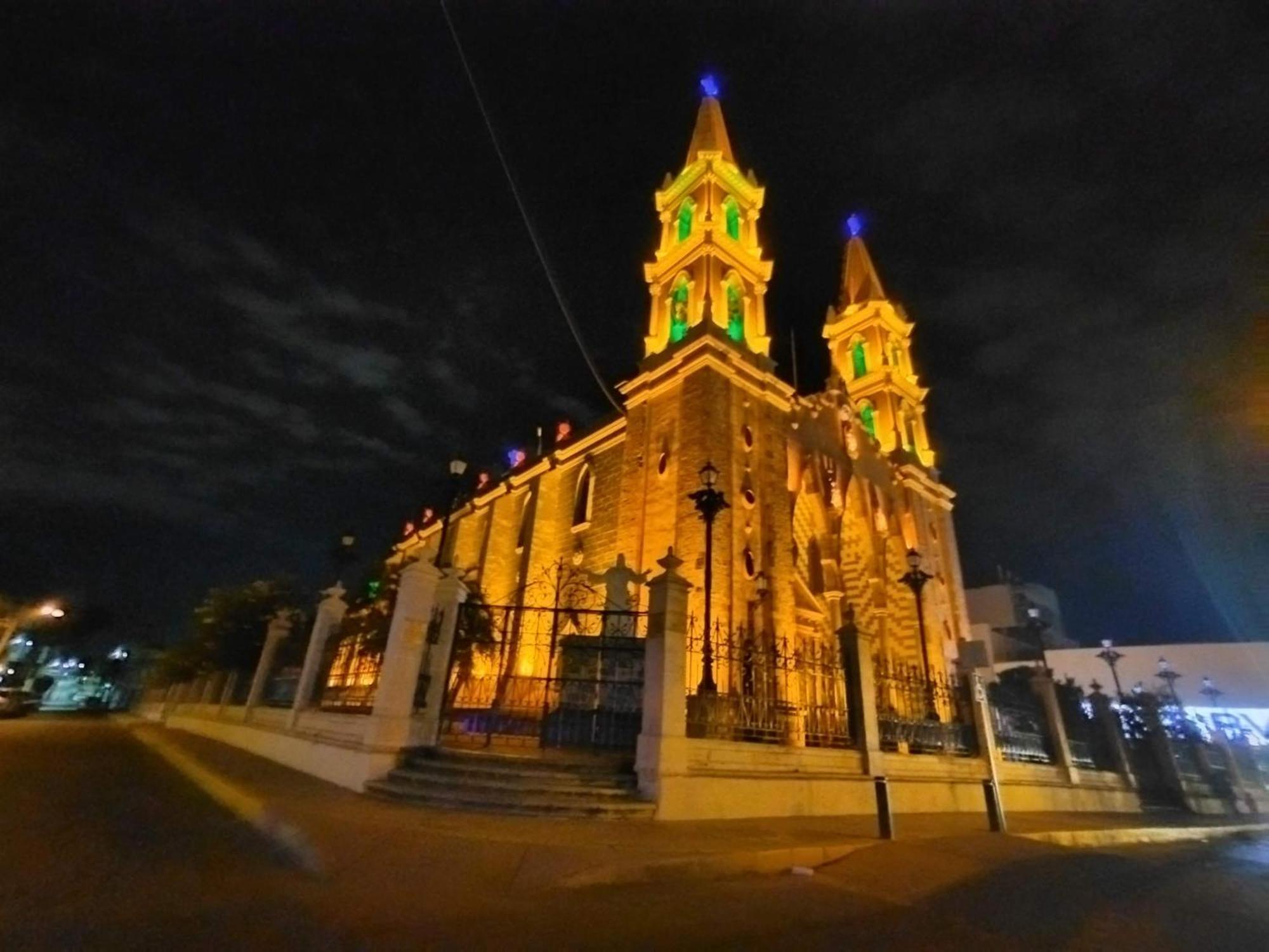 Hotel La Siesta Malecon Mazatlan Exterior photo